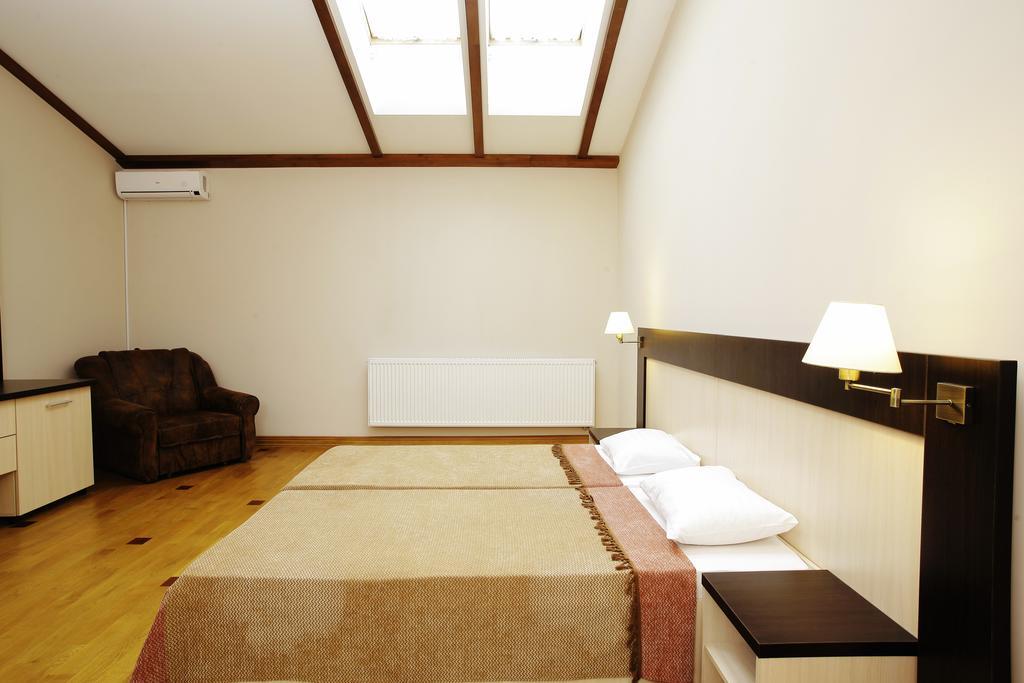 Mini-hotel Under The Roof Hotel Lviv