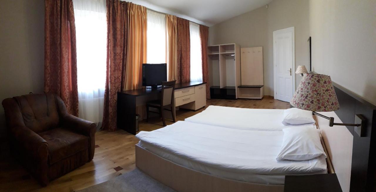 Mini-hotel Under The Roof Lviv